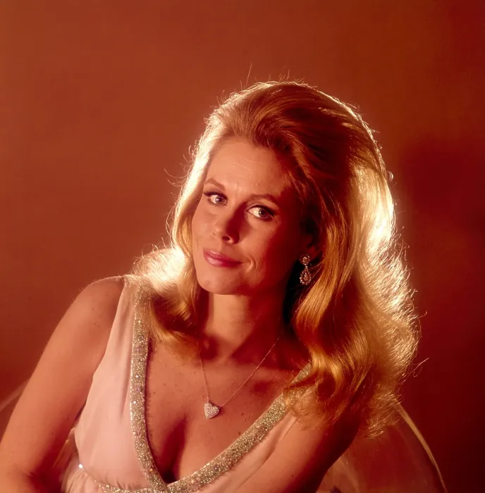 Framed Print : BEWITCHED, Elizabeth Montgomery, (3 / 22 / 1969), 1964-1972