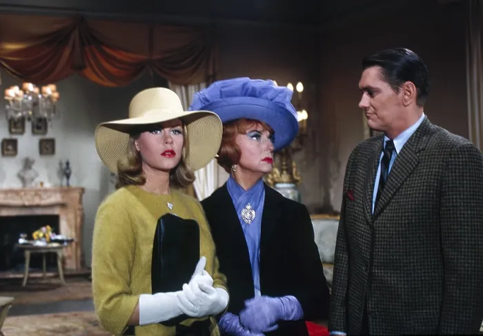 Framed Print : BEWITCHED, from left: Elizabeth Montgomery, Agnes Moorehead, Dick York, (1964), 1964-1972