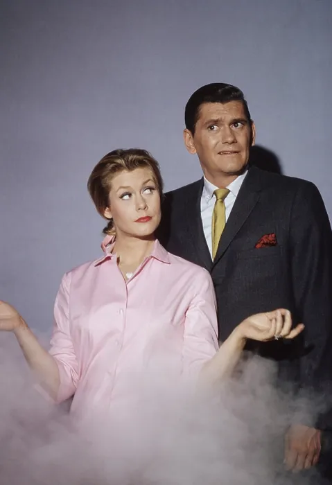 Framed Print : BEWITCHED, from left: Elizabeth Montgomery, Dick York, (1965) 1964-1972