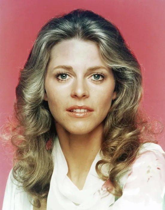 Framed Print : THE BIONIC WOMAN, Lindsay Wagner, 1976-78 Framed Print : THE BIONIC WOMAN, Lindsay Wagner, 1976-78