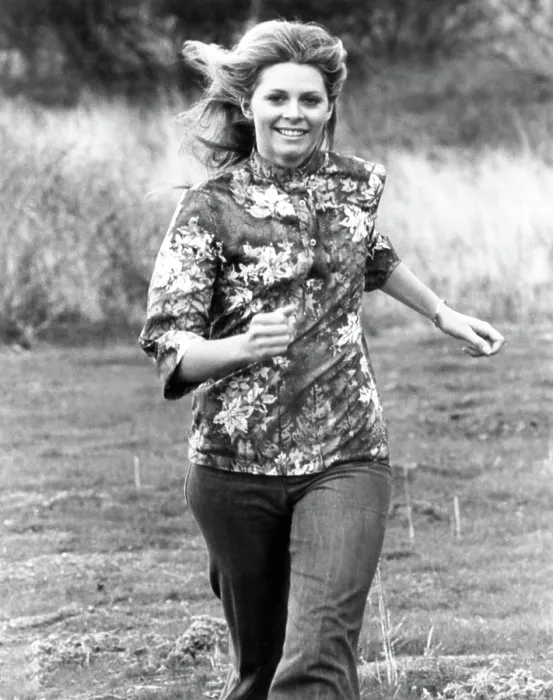 Framed Print : THE BIONIC WOMAN, Lindsay Wagner, 1976-78