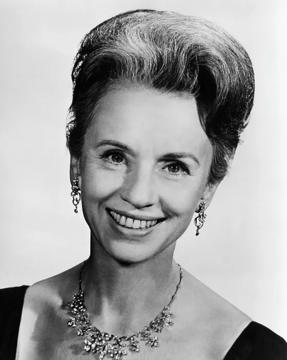 Framed Print : THE BIRDS, Jessica Tandy, 1963