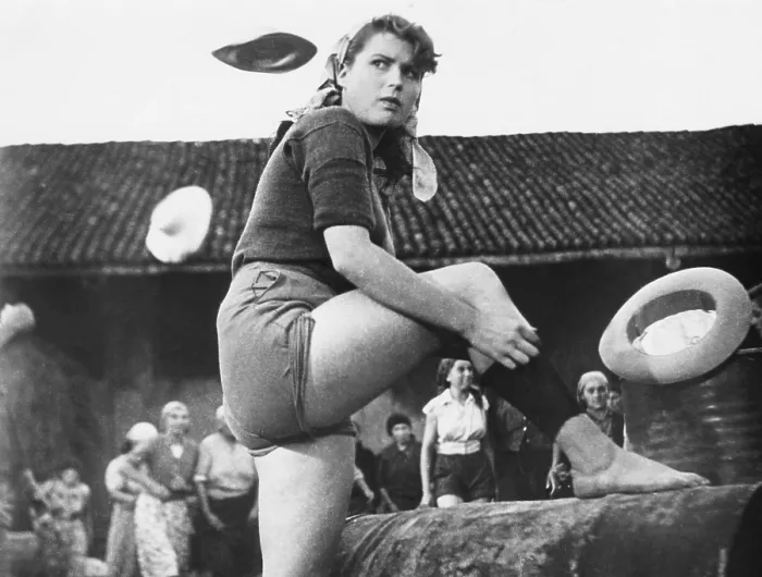 Framed Print : BITTER RICE, (aka RISO AMARO), Silvana Mangano, 1949