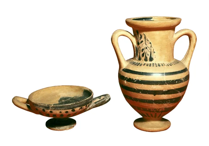 Framed Print : Black-figure amphora and kylix. 6th-5th c. BC. Geometric Greek art. Ceramics. SPAIN. Barcelona. Archaeology Museum of Catalonia. Proc: SPAIN. L'Escala. Empuries. - P