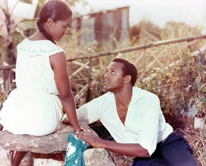 Framed Print : BLACK ORPHEUS, (aka ORFEU NEGRO), from left: Marpessa Dawn, Breno Mello, 1959 Framed Print : BLACK ORPHEUS, (aka ORFEU NEGRO), from left: Marpessa Dawn, Breno Mello, 1959