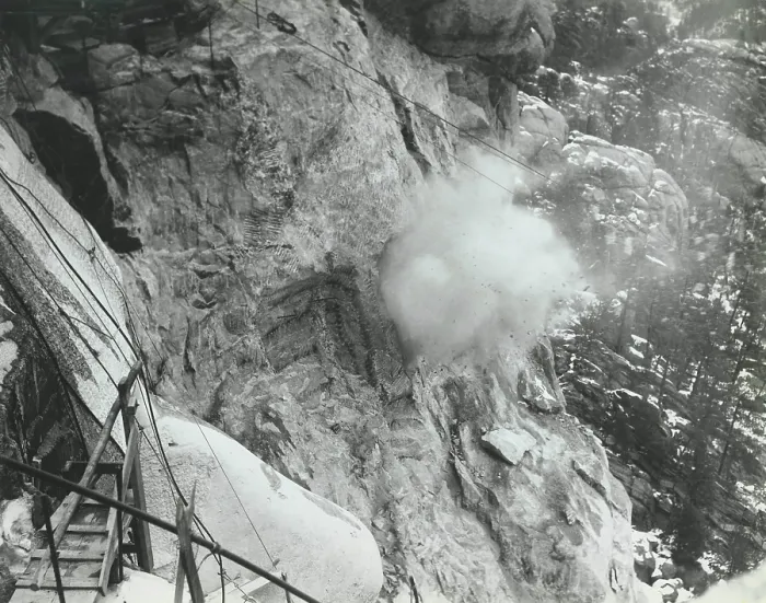 Framed Print : Blasting dynamite on Abraham Lincoln sculpture on Mount Rushmore, ca. 1935