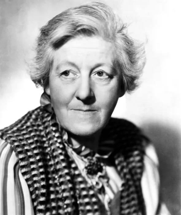 Framed Print : BLITHE SPIRIT, Margaret Rutherford, 1945