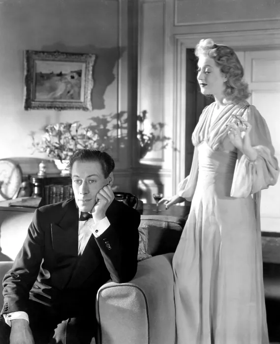 Framed Print : BLITHE SPIRIT, Rex Harrison, Kay Hammond, 1945