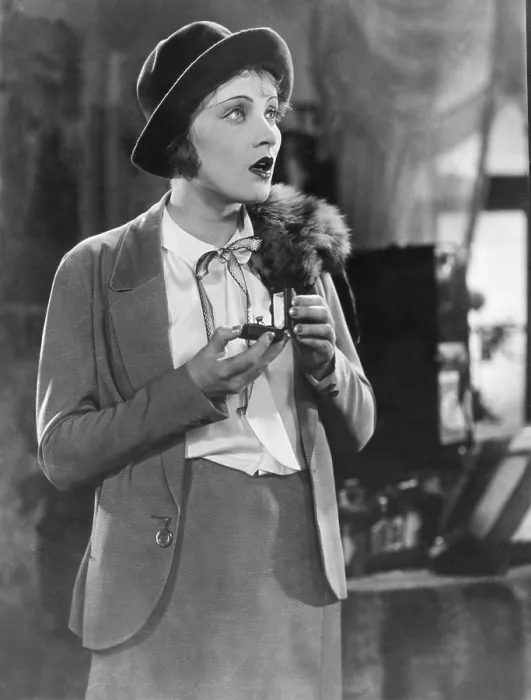 Framed Print : THE BLUE ANGEL, (aka DER BLAUE ENGEL), Marlene Dietrich, 1930 Framed Print : THE BLUE ANGEL, (aka DER BLAUE ENGEL), Marlene Dietrich, 1930