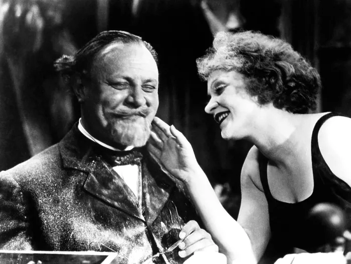 Framed Print : THE BLUE ANGEL, from left: Emil Jannings, Marlene Dietrich, 1930