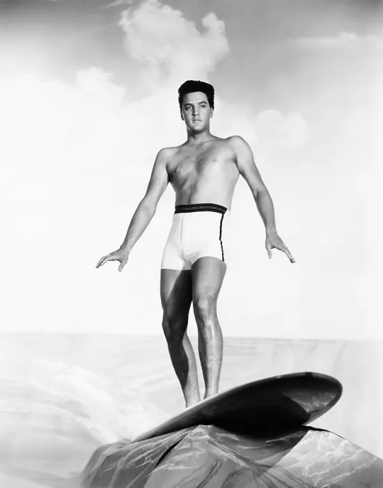 Framed Print : BLUE HAWAII, Elvis Presley, 1961 Framed Print : BLUE HAWAII, Elvis Presley, 1961