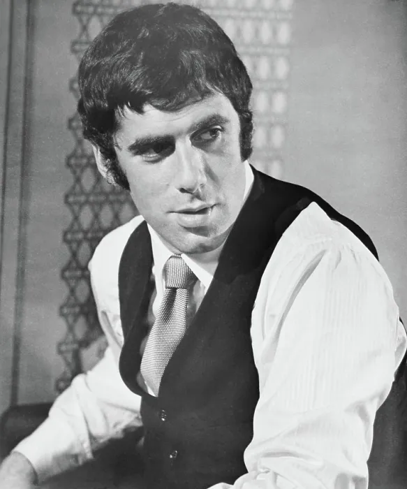 Framed Print : BOB & CAROL & TED & ALICE, Elliott Gould, 1969