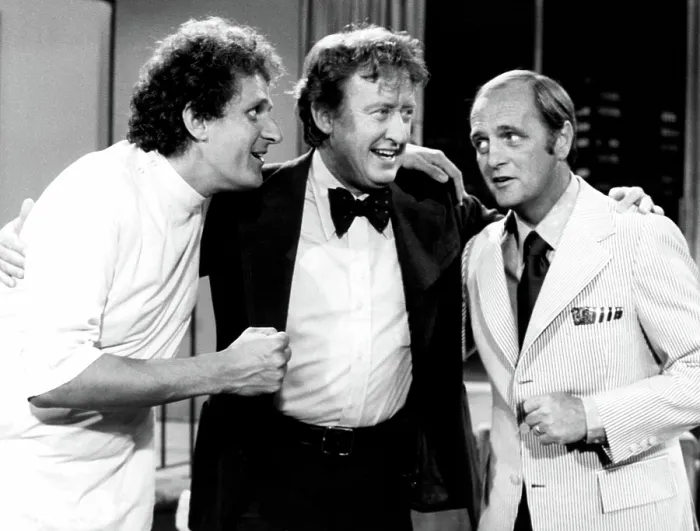 Framed Print : BOB NEWHART SHOW, THE, Peter Bonerz, Tom Poston, Bob Newhart, 1972-1978 Framed Print : BOB NEWHART SHOW, THE, Peter Bonerz, Tom Poston, Bob Newhart, 1972-1978