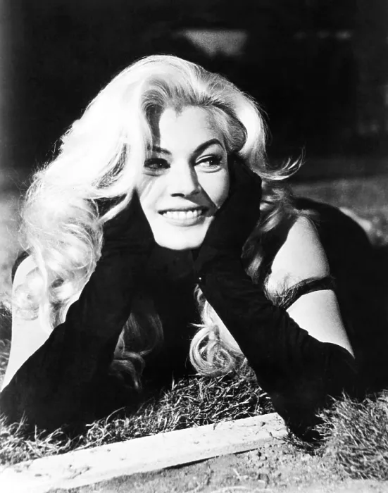 Framed Print : BOCACCIO 70, Anita Ekberg, 1962