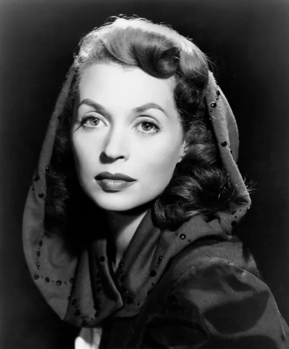 Framed Print : BODY AND SOUL, Lilli Palmer, 1947 Framed Print : BODY AND SOUL, Lilli Palmer, 1947