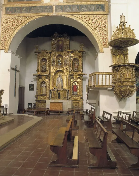 Framed Print : BOLIVIA. CHUQUISACA. Sucre. Church of La Merced (16th c.). Central nave and baroque altarpiece of a lateral chapel. AISA / Everett Collection**US SALES ONLY**
