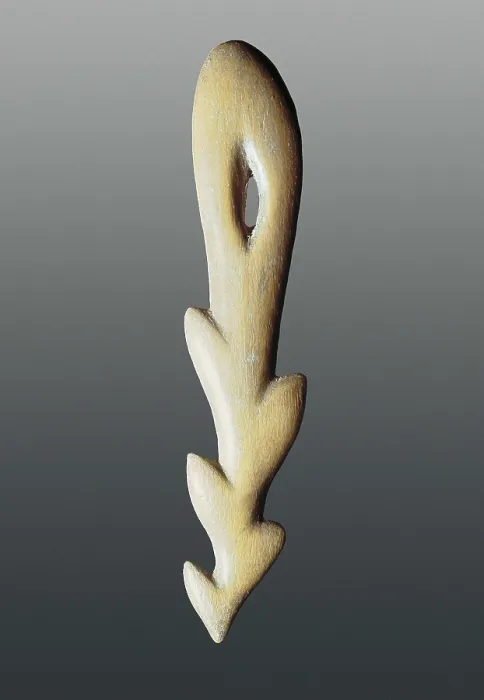 Framed Print : Bone harpoon. Upper Paleolithic. Magdalenian. Sculpture on ivory. AISA / Everett Collection**US SALES ONLY** Framed Print : Bone harpoon. Upper Paleolithic. Magdalenian. Sculpture on ivory. AISA / Everett Collection**US SALES ONLY**