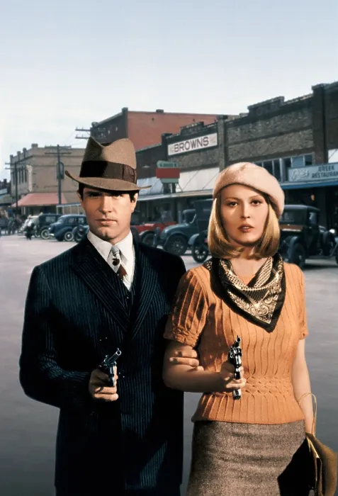 Framed Print : BONNIE AND CLYDE, Warren Beatty, Faye Dunaway, 1967 Framed Print : BONNIE AND CLYDE, Warren Beatty, Faye Dunaway, 1967