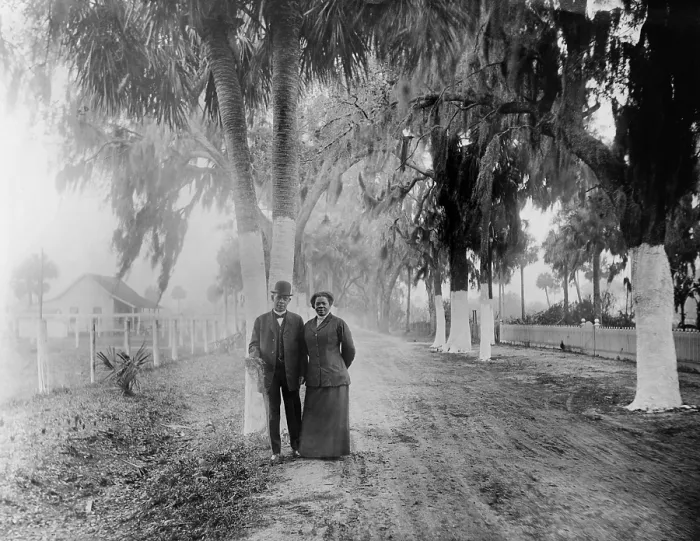 Framed Print : Booker T. Washington with fellow educator, Nannie H. Burroughs (1879-1961) in Daytona, Florida, ca. 1910