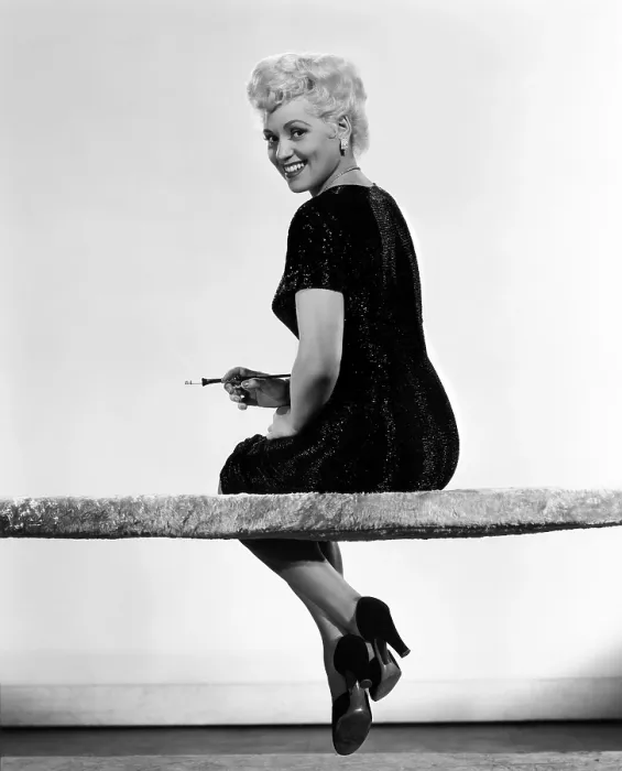Framed Print : BORN YESTERDAY, Judy Holliday, 1950