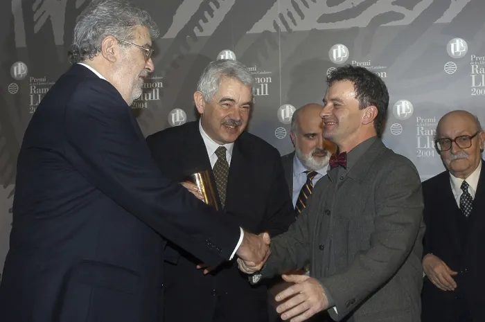 Framed Print : BOSCHAlfred (1961). Writer. From left to right: Jos Manuel Lara BoschPasqual MaragallValent PuigAlfred Bosch and Antonio Vilanova. Ramn Llull Prize (2004) Framed Print : BOSCHAlfred (1961). Writer. From left to right: Jos Manuel Lara BoschPasqual MaragallValent PuigAlfred Bosch and Antonio Vilanova. Ramn Llull Prize (2004)