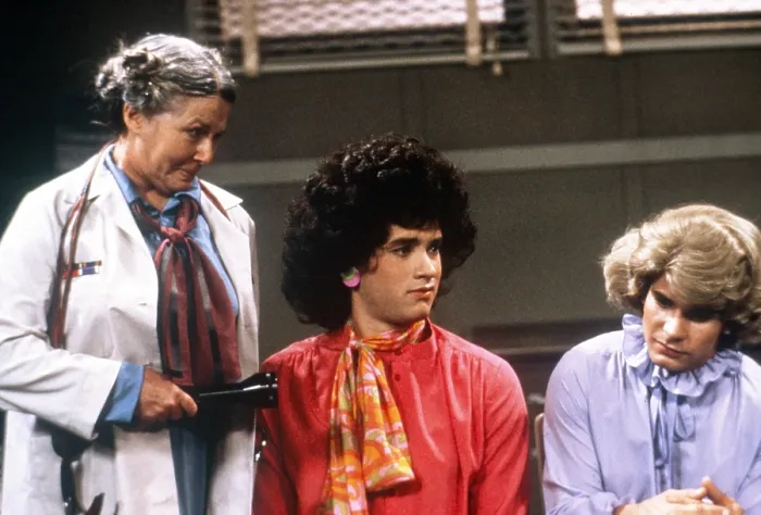 Framed Print : BOSOM BUDDIES, from left: Kathleen Freeman, Tom Hanks, Peter Scolari, 1980-1982 Framed Print : BOSOM BUDDIES, from left: Kathleen Freeman, Tom Hanks, Peter Scolari, 1980-1982