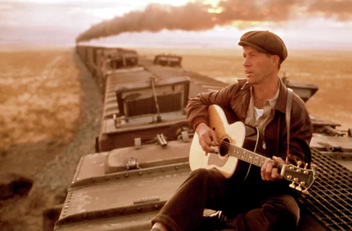 Framed Print : BOUND FOR GLORY, David Carradine, 1976