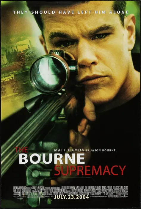Framed Print : THE BOURNE SUPREMACY, Matt Damon on US poster art, 2004, Universal Pictures / courtesy Everett Collection Framed Print : THE BOURNE SUPREMACY, Matt Damon on US poster art, 2004, Universal Pictures / courtesy Everett Collection