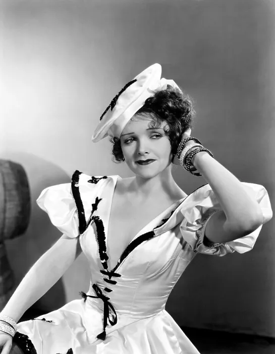 Framed Print : THE BOWERY, Pert Kelton, 1933. TM & Copyright 20th Century Fox Film Corp. / courtesy Everett Collection Framed Print : THE BOWERY, Pert Kelton, 1933. TM & Copyright 20th Century Fox Film Corp. / courtesy Everett Collection