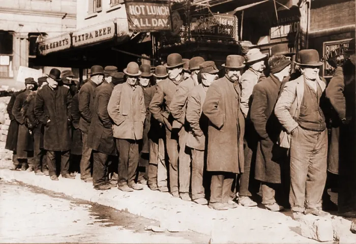 Framed Print : Bread line of men on New York City's Bowery, 1910