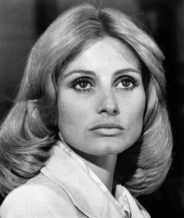Framed Print : BREAKOUT, Jill Ireland, 1975 Framed Print : BREAKOUT, Jill Ireland, 1975
