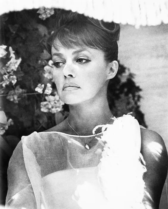 Framed Print : THE BRIDE WORE BLACK, (aka LA MARIEE ETAIT EN NOIR), Jeanne Moreau, 1968 Framed Print : THE BRIDE WORE BLACK, (aka LA MARIEE ETAIT EN NOIR), Jeanne Moreau, 1968