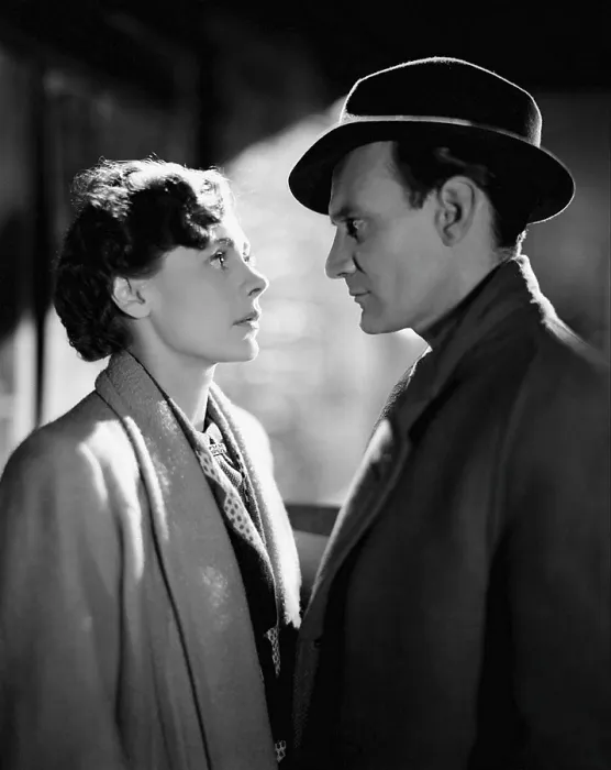 Framed Print : BRIEF ENCOUNTER, Celia Johnson, Trevor Howard, 1945