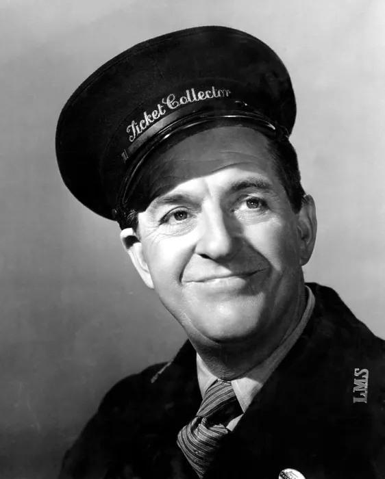 Framed Print : BRIEF ENCOUNTER, Stanley Holloway, 1945 Framed Print : BRIEF ENCOUNTER, Stanley Holloway, 1945
