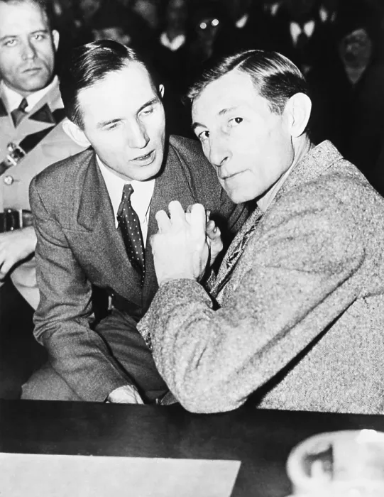 Framed Print : Bruno Hauptmann with his defense counsel Egbert Rosecrans, Jan. 15 1935. Hunterdon County Courthouse, Flemington, N.J. (CSU_2015_7_447)