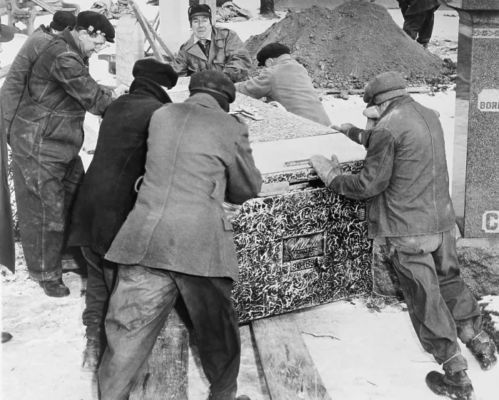 Framed Print : Burying Al Capone. Workmen at Mt. Olivet Cemetery in Chicago moving the vault with Al Capone's body. Feb. 6, 1947. (BSLOC_2014_13_215) Framed Print : Burying Al Capone. Workmen at Mt. Olivet Cemetery in Chicago moving the vault with Al Capone's body. Feb. 6, 1947. (BSLOC_2014_13_215)