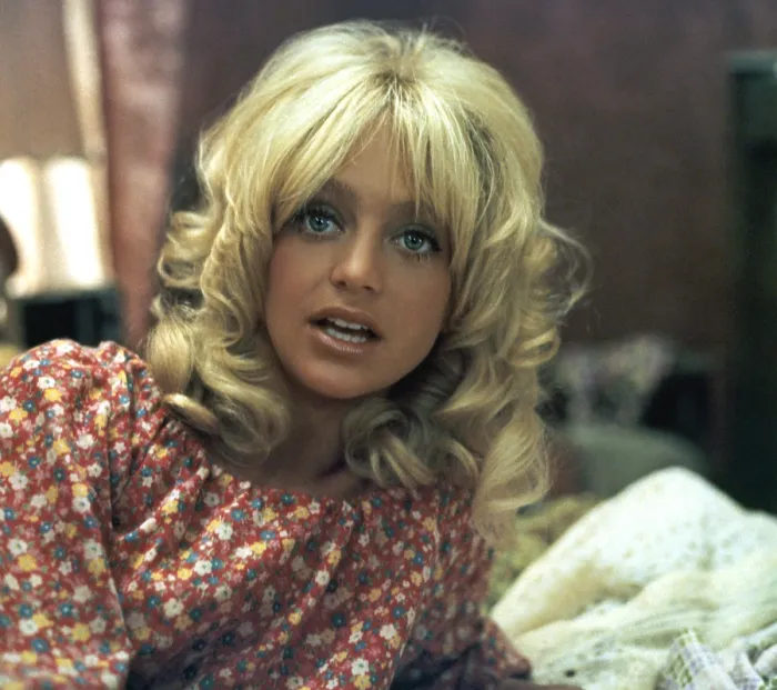 Framed Print : BUTTERFLIES ARE FREE, Goldie Hawn, 1972 Framed Print : BUTTERFLIES ARE FREE, Goldie Hawn, 1972