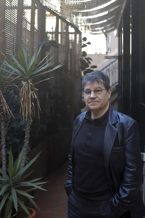 Framed Print : CABALLEROJos Luis. Writer. 2005. Oscar Elias / AISA / Everett Collection (184470)**US SALES ONLY** Framed Print : CABALLEROJos Luis. Writer. 2005. Oscar Elias / AISA / Everett Collection (184470)**US SALES ONLY**