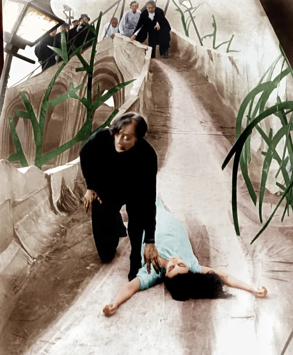 Framed Print : THE CABINET OF DR. CALIGARI, from left: Conrad Veidt, Lil Dagover, 1920