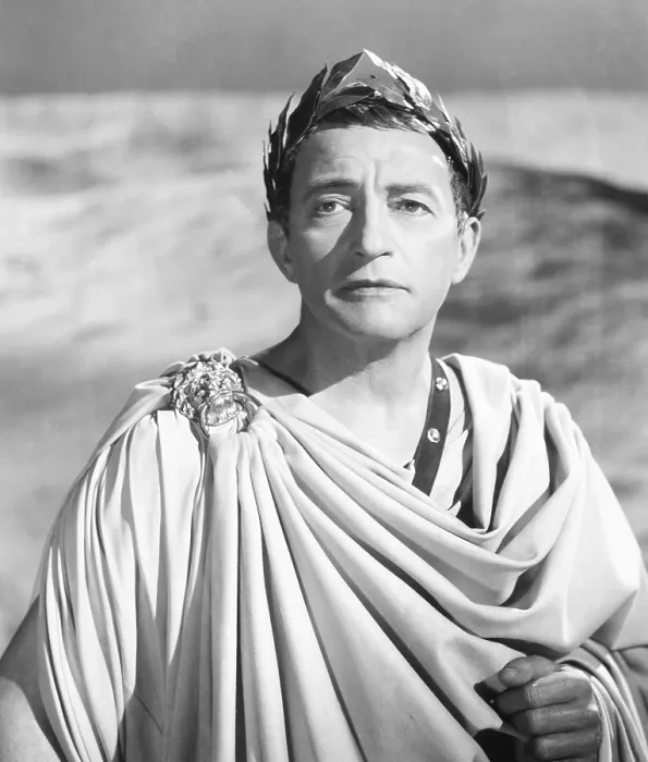 Framed Print : CAESAR AND CLEOPATRA, Claude Rains as Julius Caesar, 1945 Framed Print : CAESAR AND CLEOPATRA, Claude Rains as Julius Caesar, 1945