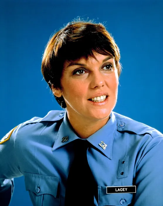 Framed Print : CAGNEY & LACEY, Tyne Daly from the first season, 1982-88 Framed Print : CAGNEY & LACEY, Tyne Daly from the first season, 1982-88