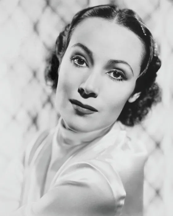 Framed Print : IN CALIENTE, Dolores del Rio, 1935 Framed Print : IN CALIENTE, Dolores del Rio, 1935