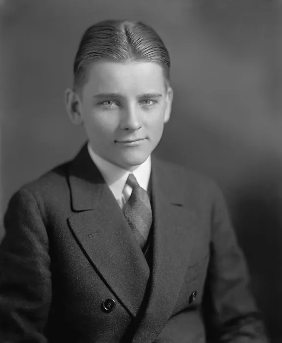Framed Print : Calvin Coolidge Jr. younger son of President Calvin Coolidge, ca. 1923-24. Calvin Jr. died on July 7, 1924 at age 16 from blood poisoning brought on by an infected blister Framed Print : Calvin Coolidge Jr. younger son of President Calvin Coolidge, ca. 1923-24. Calvin Jr. died on July 7, 1924 at age 16 from blood poisoning brought on by an infected blister
