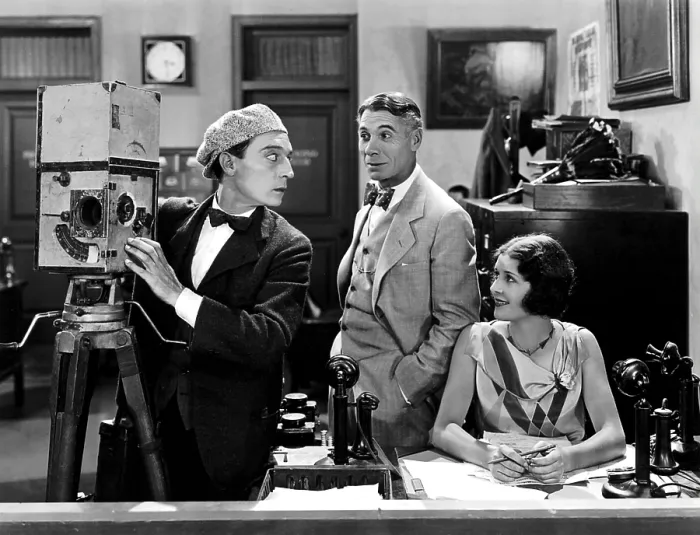 Framed Print : THE CAMERAMAN, Buster Keaton, Sidney Bracey, Marceline Day, 1928 Framed Print : THE CAMERAMAN, Buster Keaton, Sidney Bracey, Marceline Day, 1928