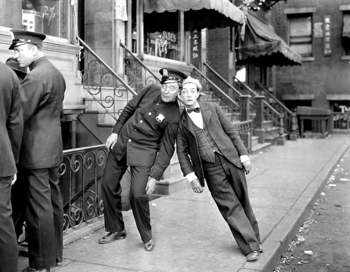 Framed Print : THE CAMERAMAN, Harry Gribbon, Buster Keaton, 1928 Framed Print : THE CAMERAMAN, Harry Gribbon, Buster Keaton, 1928