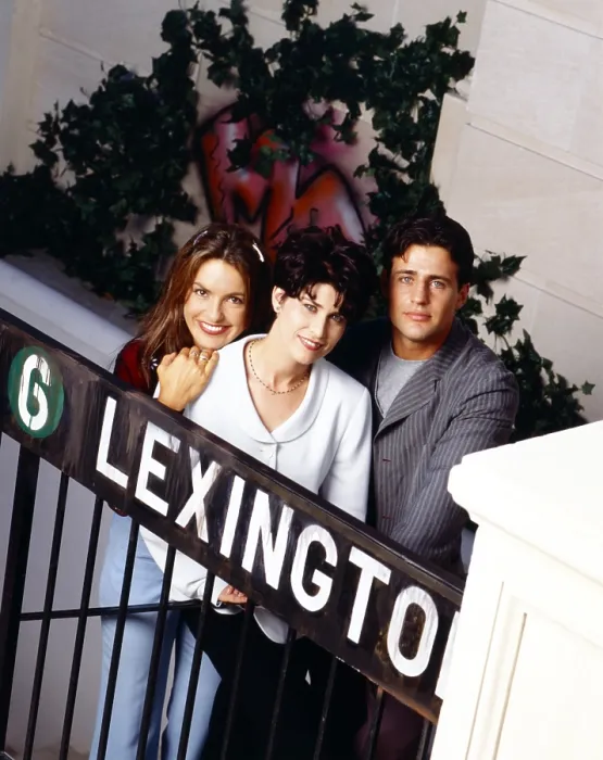 Framed Print : CAN'T HURRY LOVE, from left: Mariska Hargitay, Nancy McKeon, Louis Mandylor, 1995