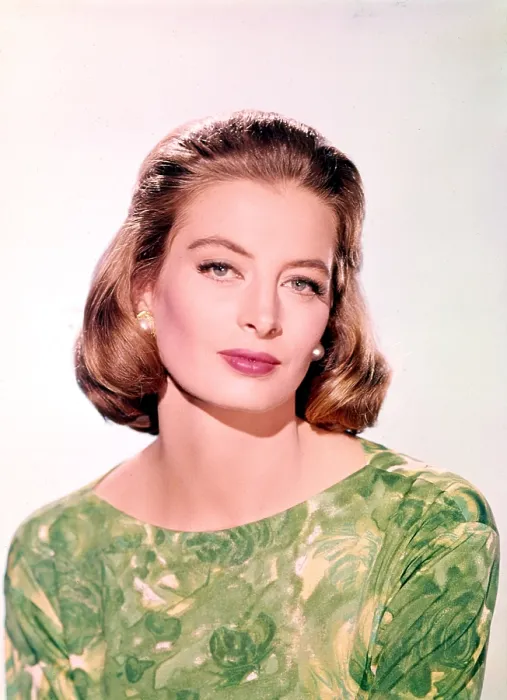 Framed Print : Capucine