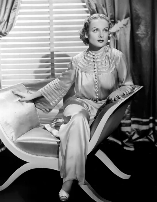 Framed Print : CAROLE LOMBARD, sitting, in a 1930's publicity portrait