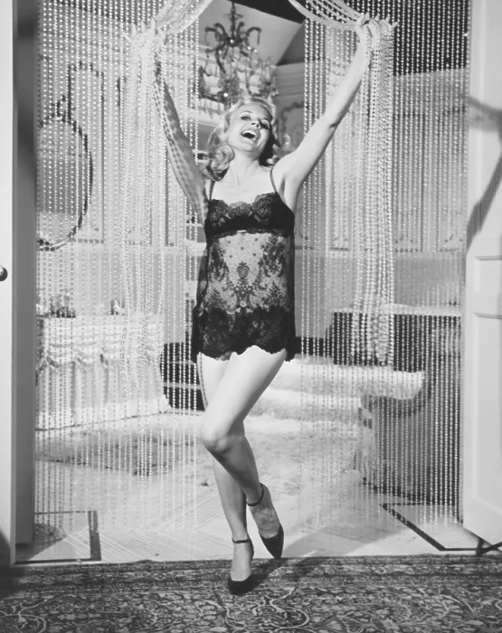 Framed Print : THE CARPETBAGGERS, Carroll Baker, 1964