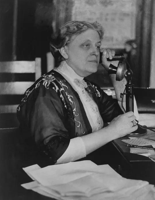 Framed Print : Carrie Chapman Catt, ( 1859-1947) Framed Print : Carrie Chapman Catt, ( 1859-1947)